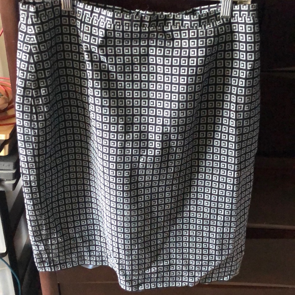 Liz Claiborne Linen skirt with a slip underneath.